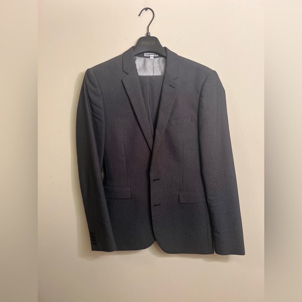 Express Skinny Fit Men’s Charcoal Suit